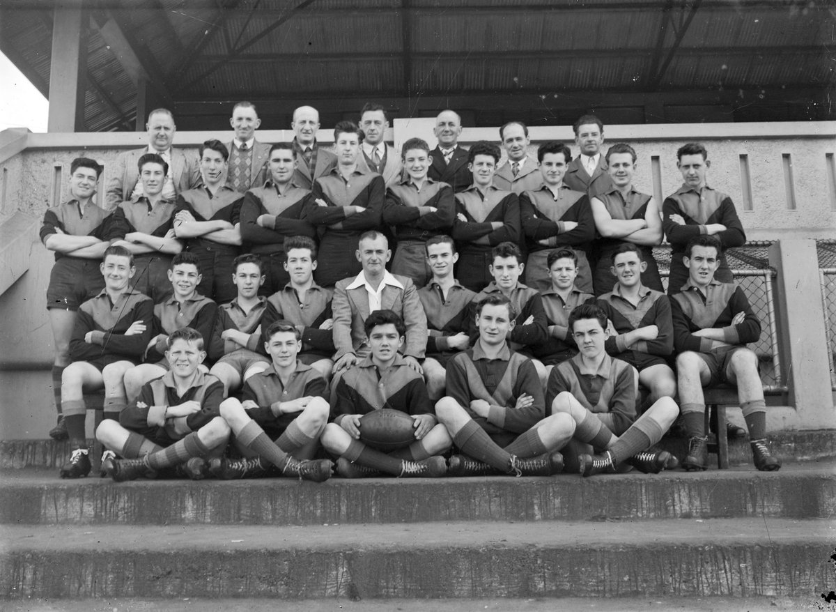 "Northcote, possibly Fourths, football team on steps" (1940–50)