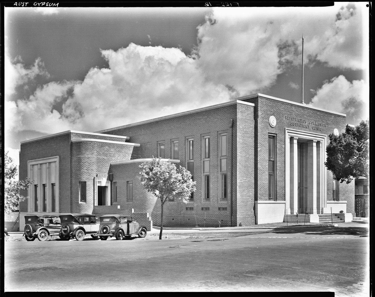 [Repatriation Commission Outpatient Clinic, Melbourne], Melbourne City (1930s)