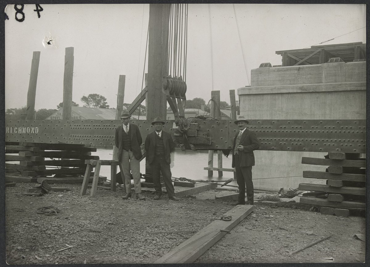 South Kensington to West Footscray, bridge construction (1927)