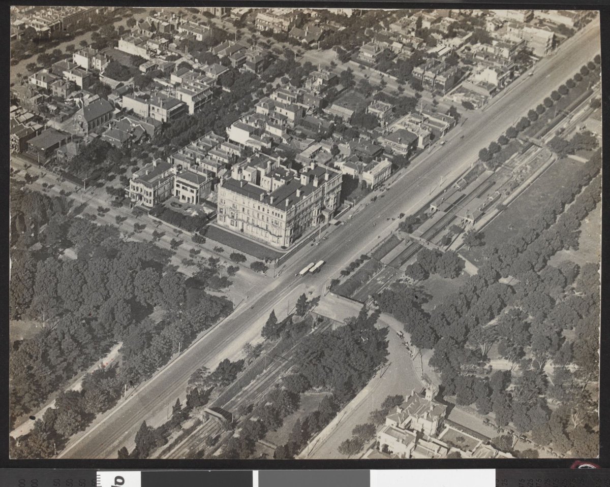Cliveden Mansions, East Melbourne, (from the air) (1923–25)