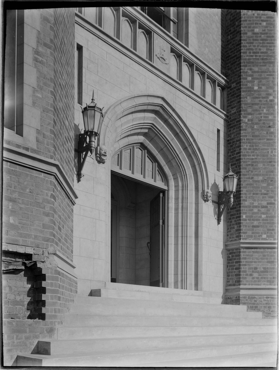 Entrance to Melbourne High School?, South Yarra (1900–50)