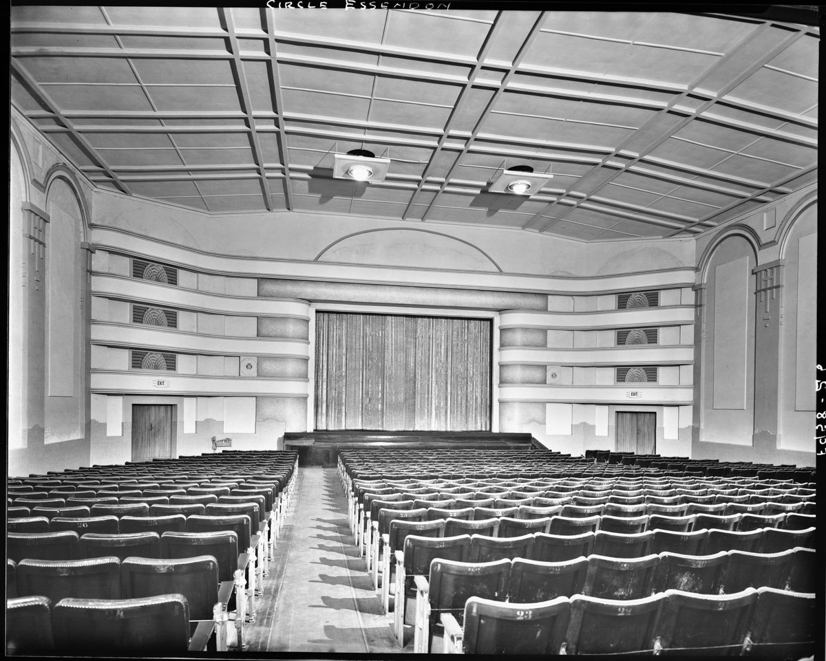 Hoyts Circle Theatre, Leake Street, Essendon (1940s)
