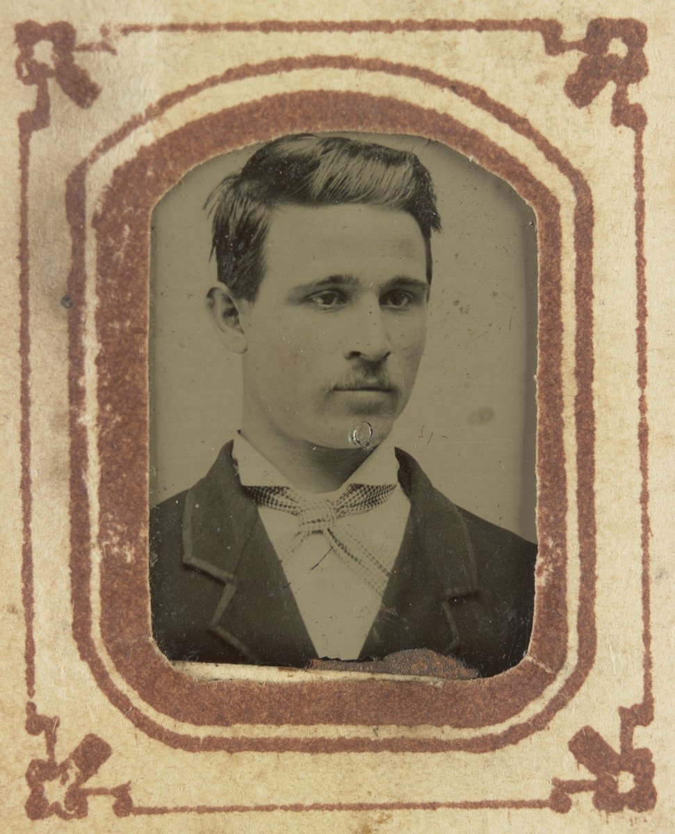 Members of the William Hall Jnr. family of Williamstown (1880–90)