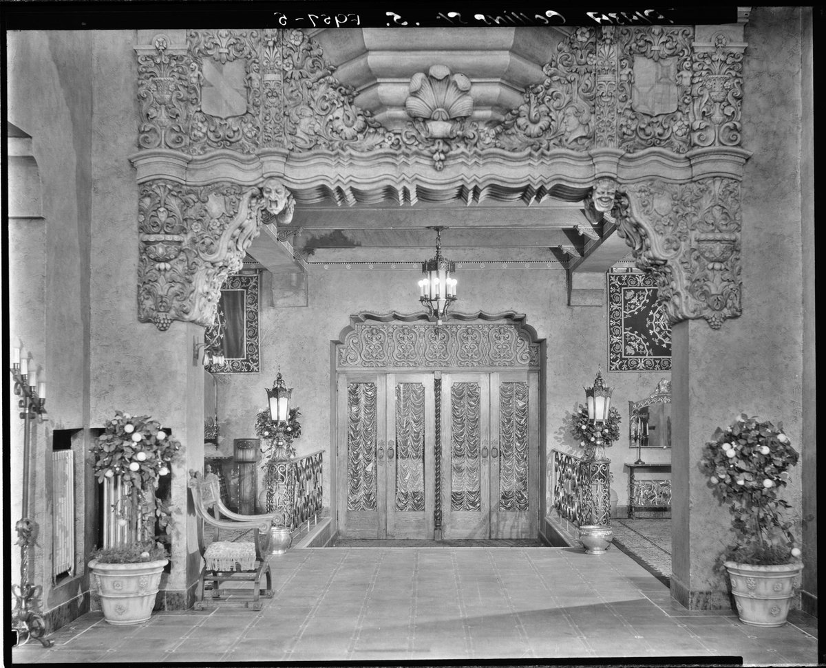 Interior views of Plaza Theatre, Collins Street, Melbourne, Melbourne City (1940s)