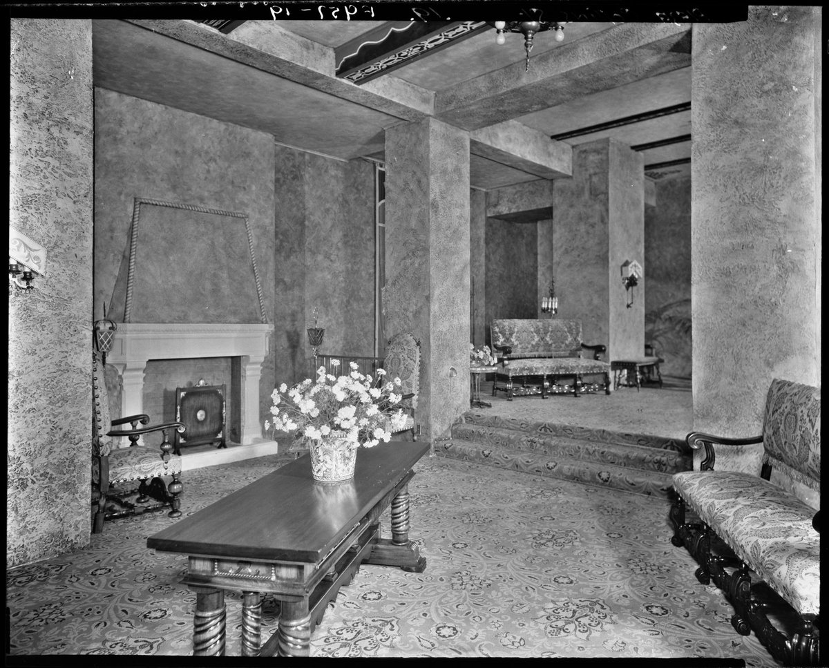 Interior views of Plaza Theatre, Collins Street, Melbourne, Melbourne City (1940s)