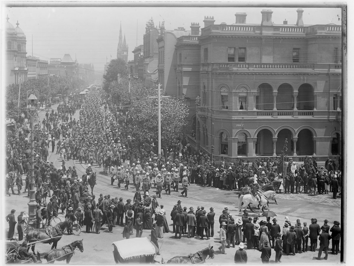 Procession of soldiers in Spring Street, possibly from the Boer War, Melbourne City (1902–20)