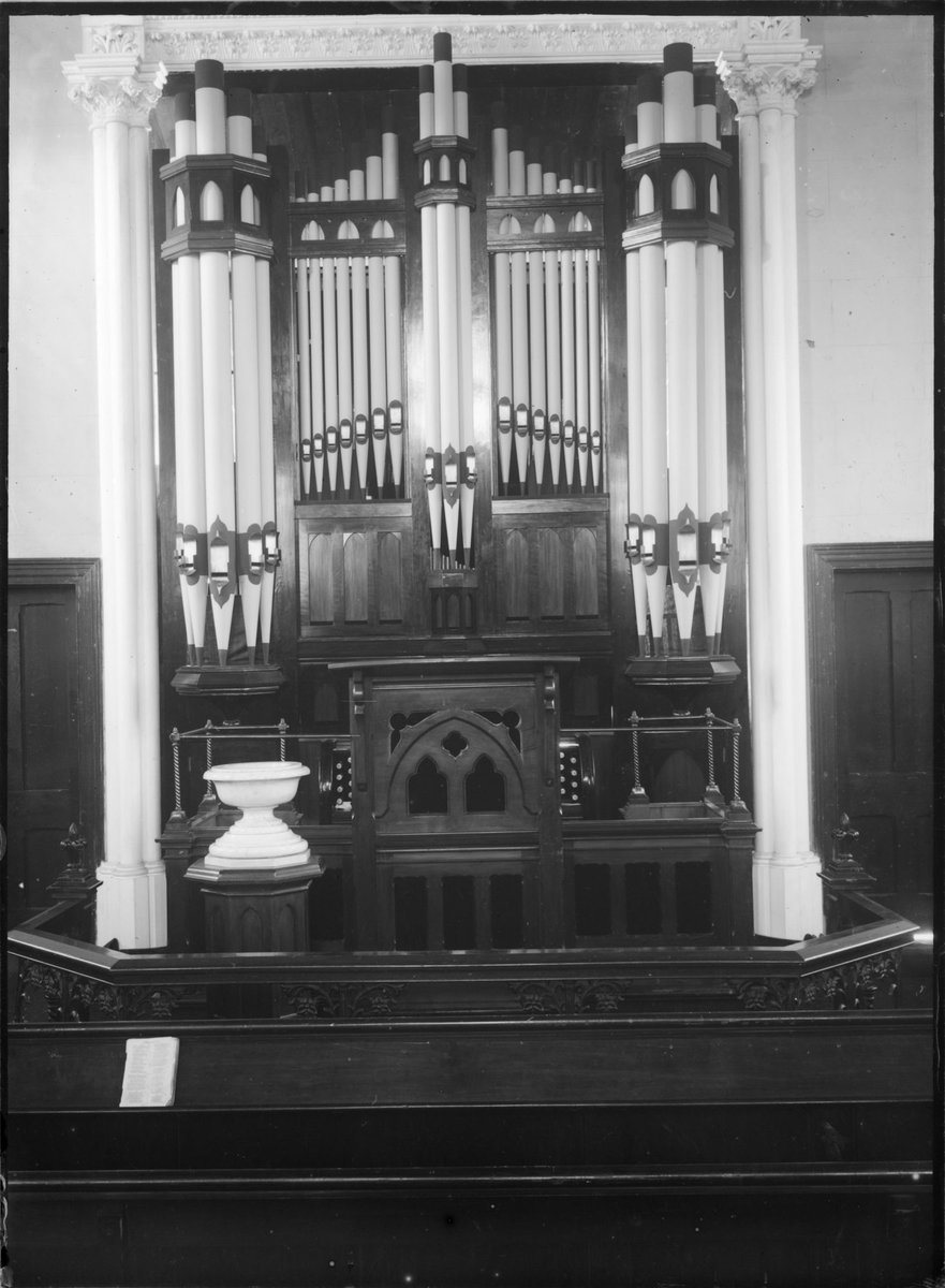 Church organ at Methodist Church, Denham Street, Hawthorn (1900–04)