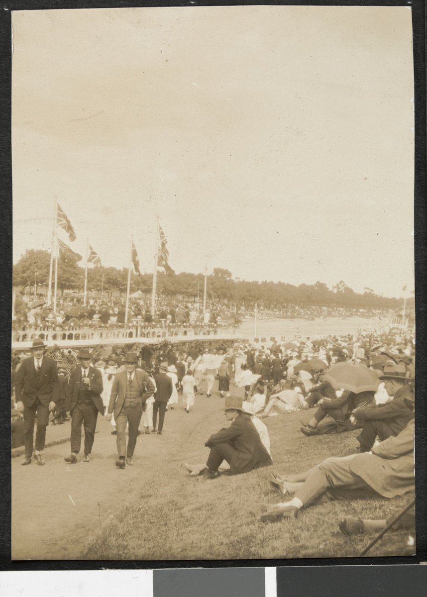 Henley-on-Yarra, October 27th 1923 Melbourne, Vic, Yarra River
