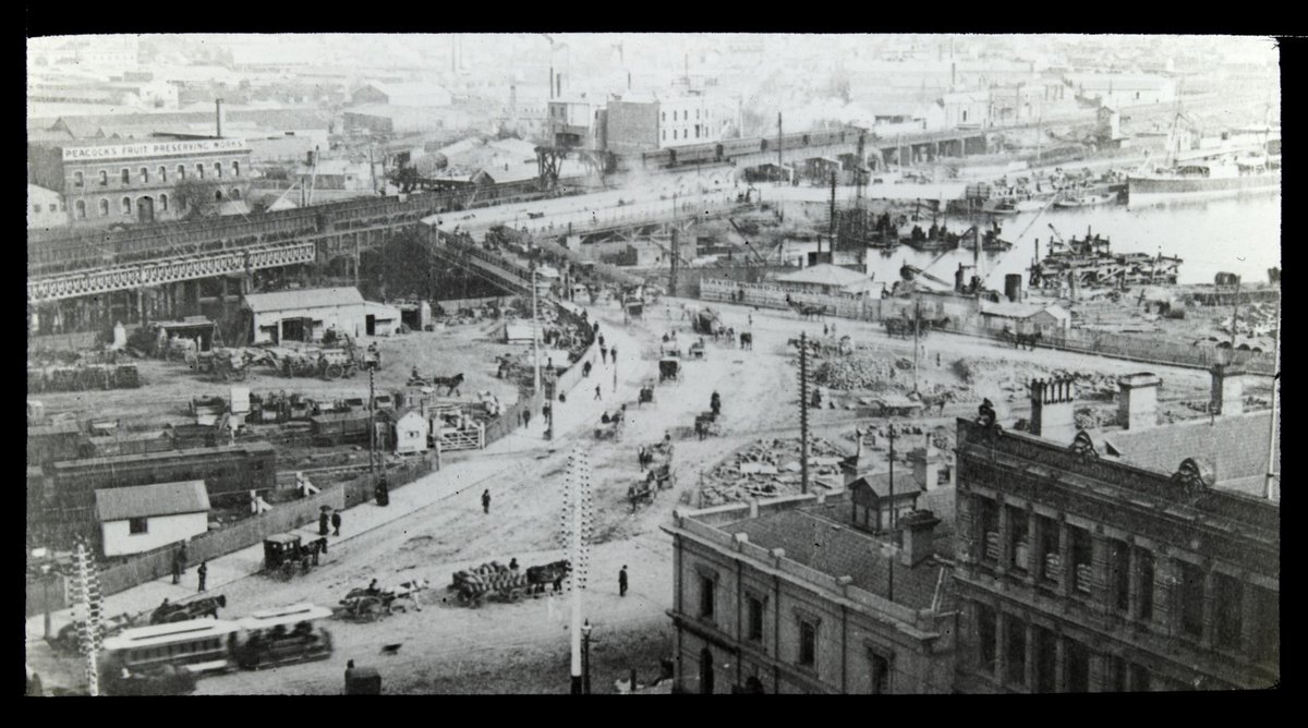 [Melbourne on the Yarra River], Melbourne City (1900–20)