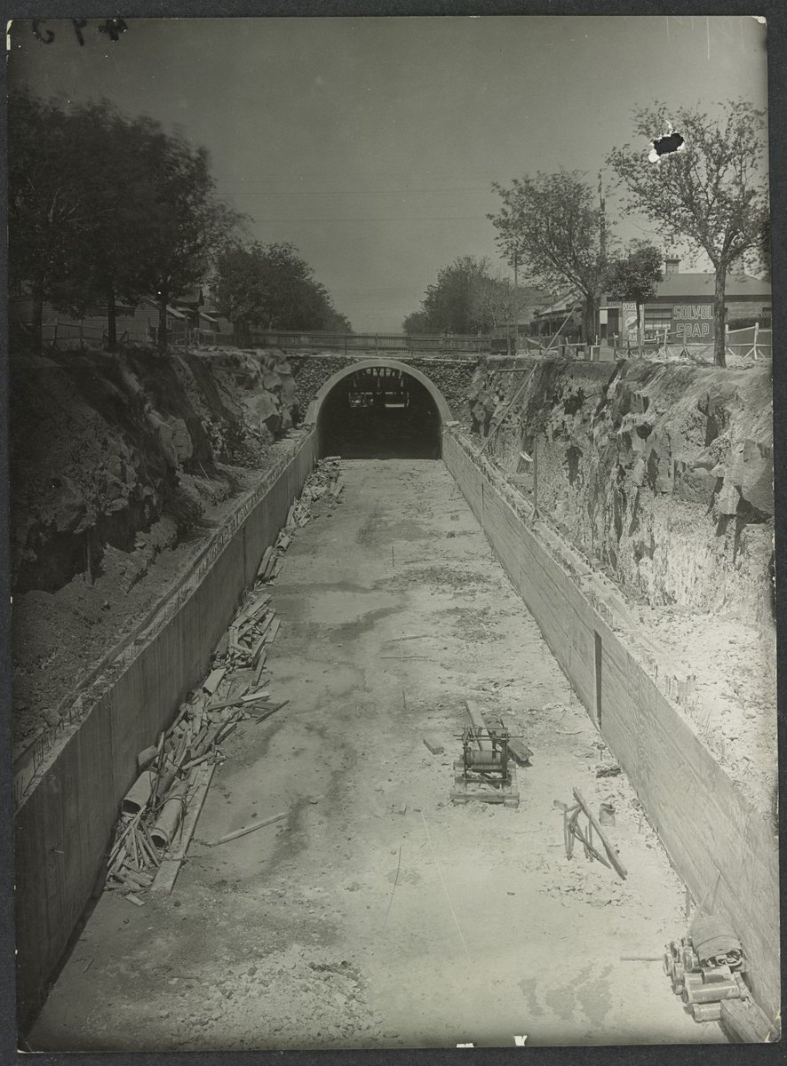 South Kensington to West Footscray, Bunbury Street subway (1927)