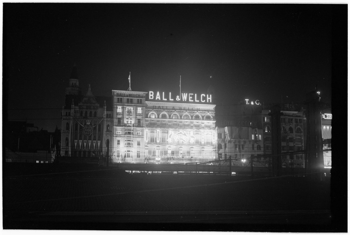 Melbourne streets illuminated for the 1954 Royal Visit