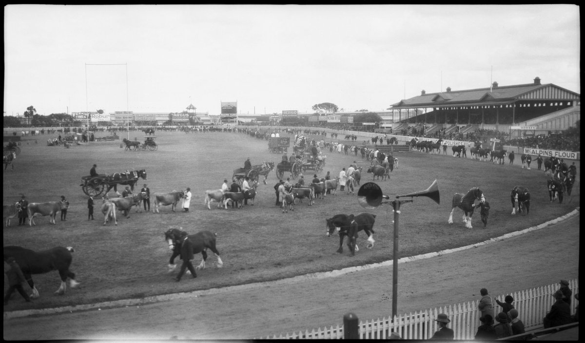 View of the Grand Parade, possibly Melbourne Showgrounds, Victoria, Flemington (1920–30)