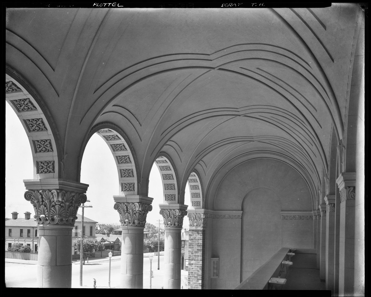 Footscray Town Hall (1930s)