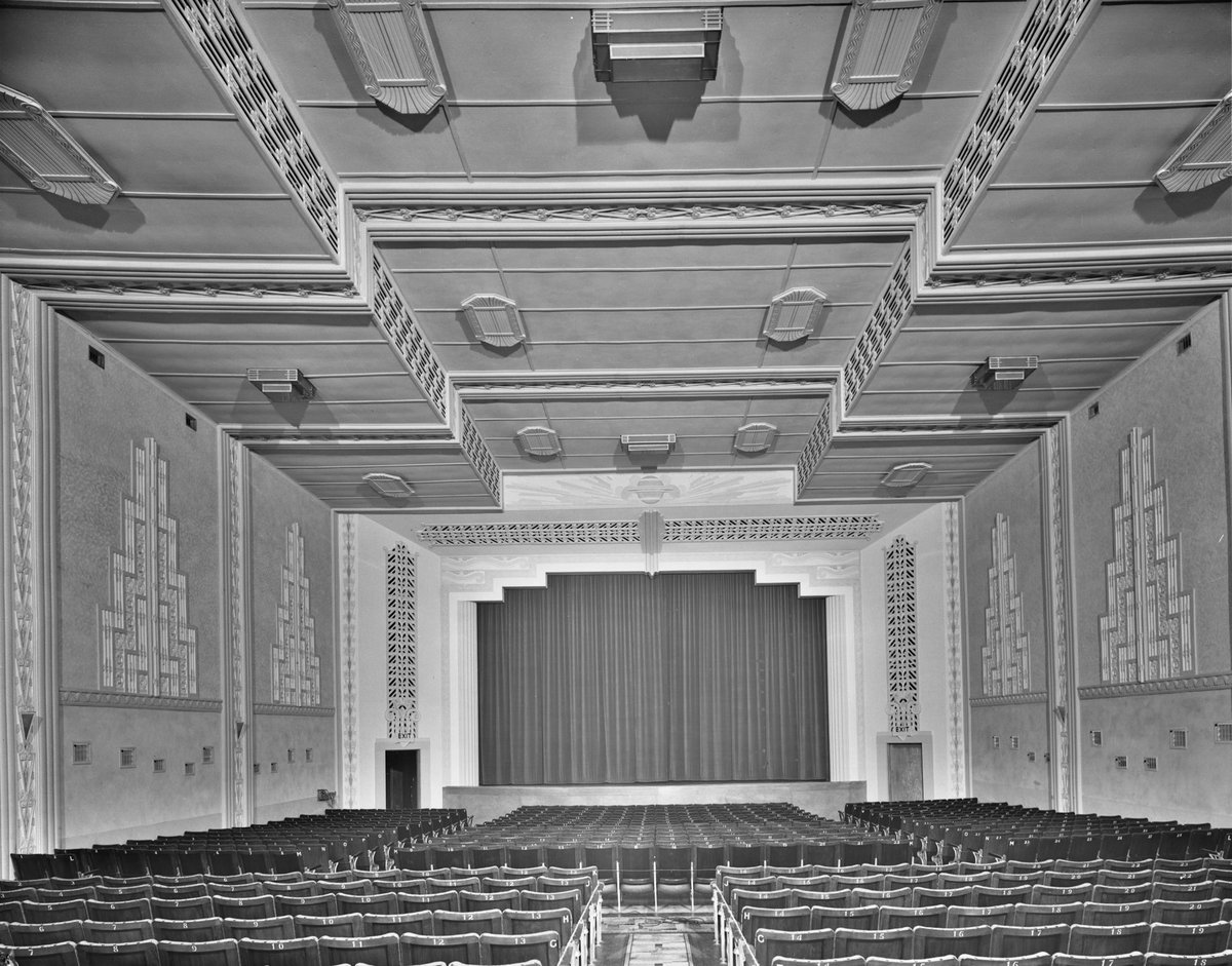 [Interior view of the Victoria Theatre, 214 Victoria Street, Richmond] (1930s)