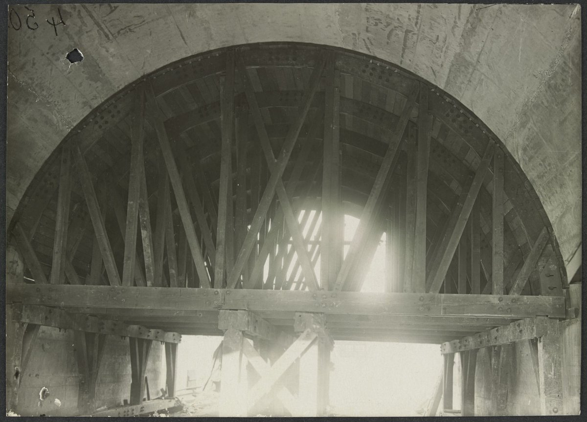 South Kensington to West Footscray, Bunbury Street subway (1927)