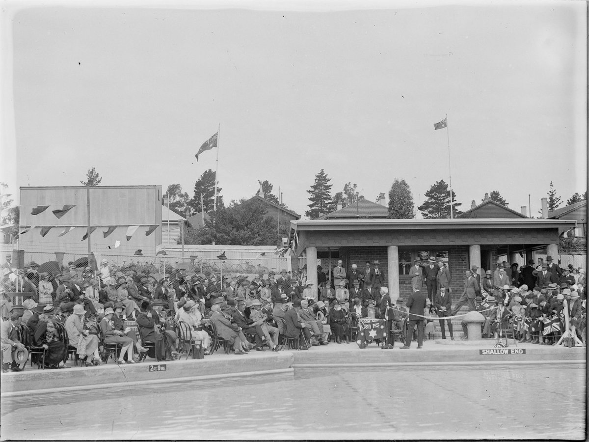 Opening (?) of Camberwell Swimming Pool, c 1927 (1927–59)