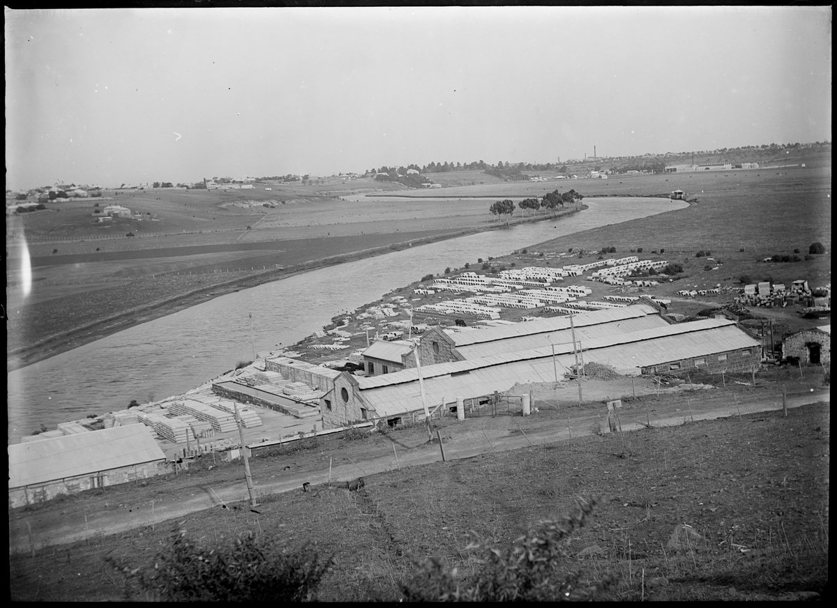 Maribyrnong River and Hume Pipe Works, Victoria (1900–10)