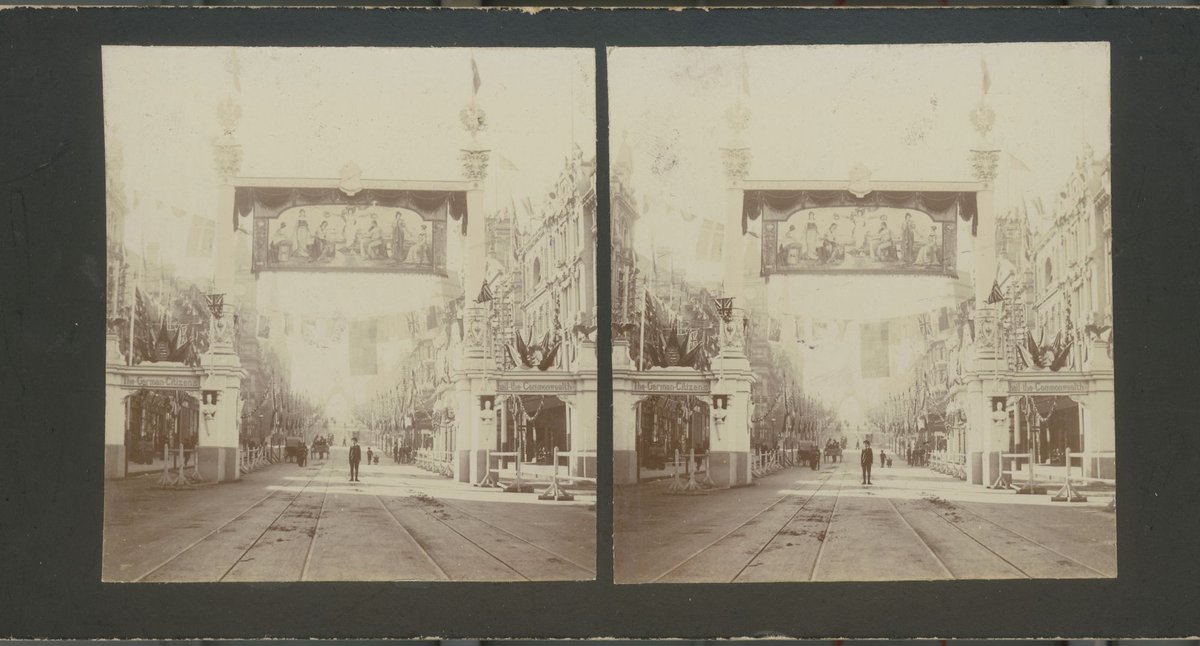 Triumphal arches celebrating the visit of the Duke and Duchess of Cornwall, Melbourne, Vic (1901)