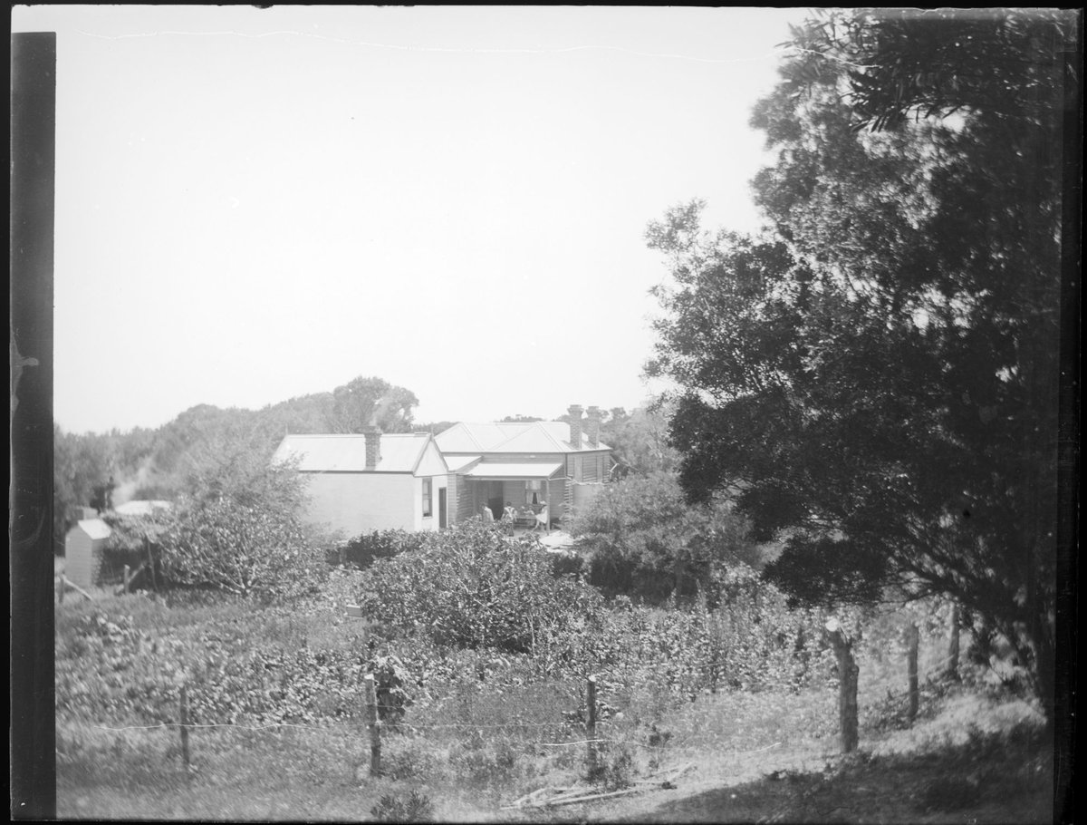 Exteriors at Ivanhoe, Sorrento (1904–06)