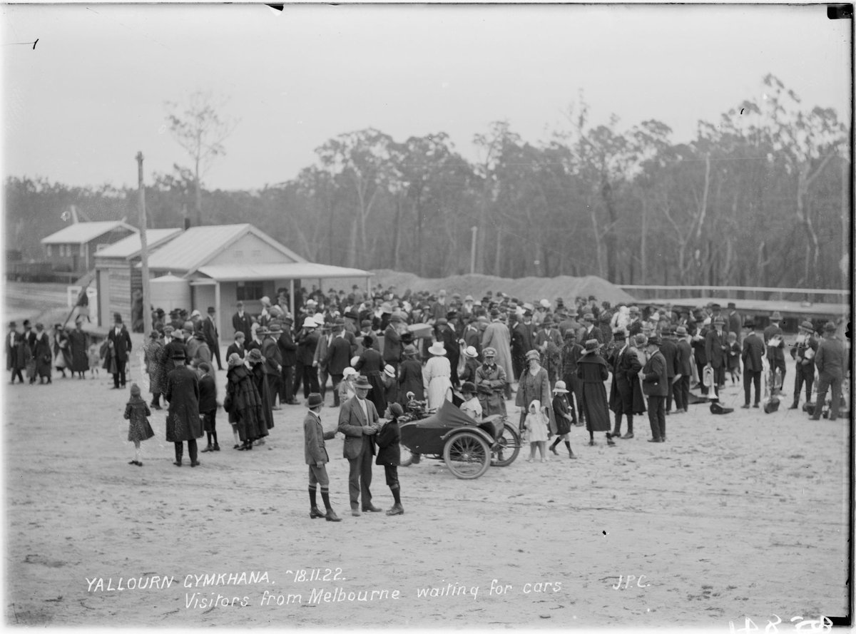 Yallourn gymkhana 18.11.22, visitors from Melbourne waiting for cars (1922)