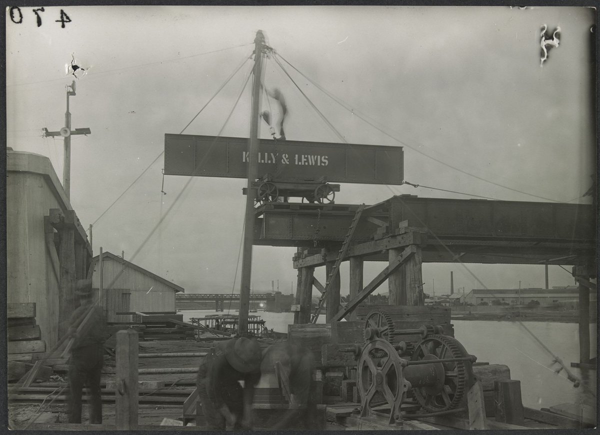 South Kensington to West Footscray, bridge construction (1927)
