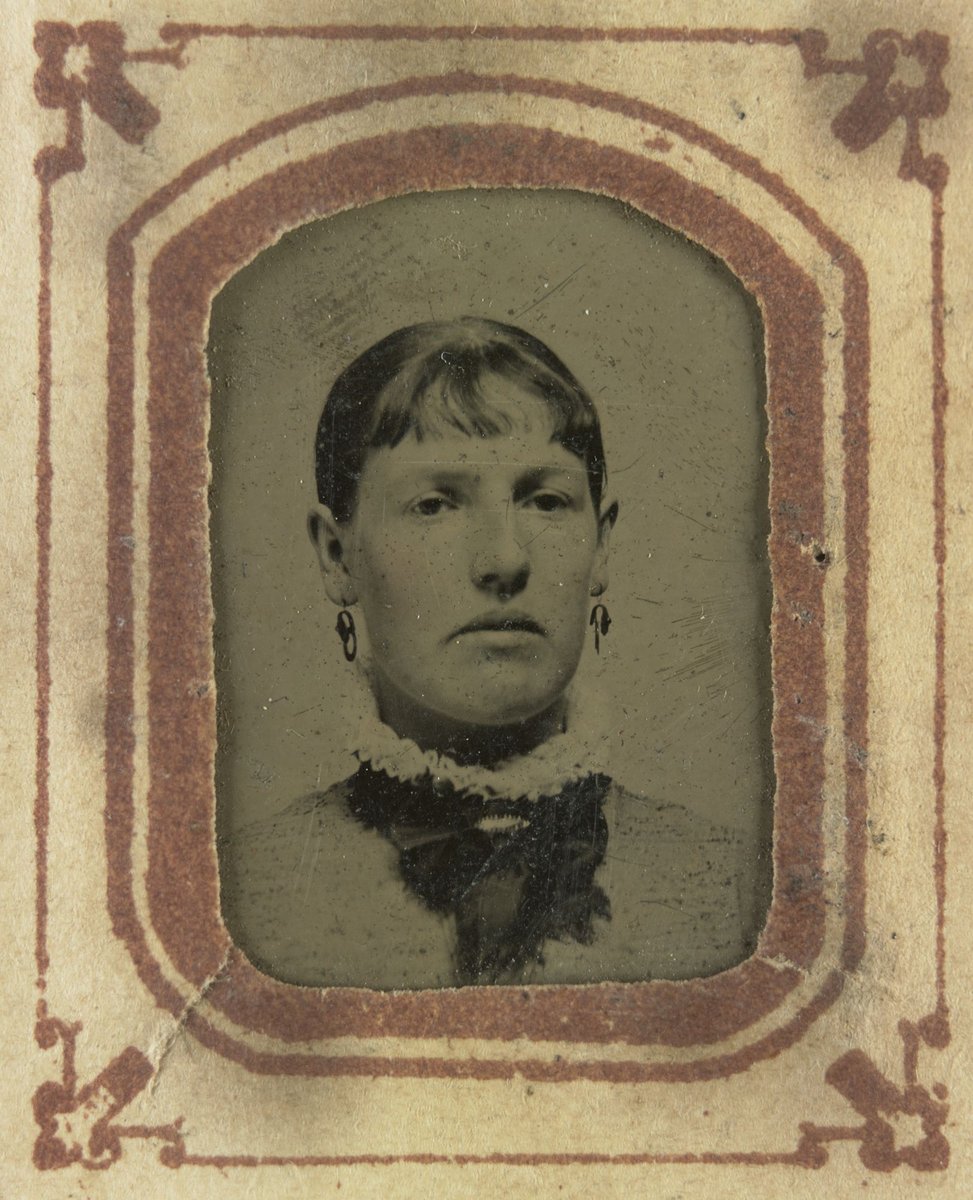Members of the William Hall Jnr. family of Williamstown (1880–90)