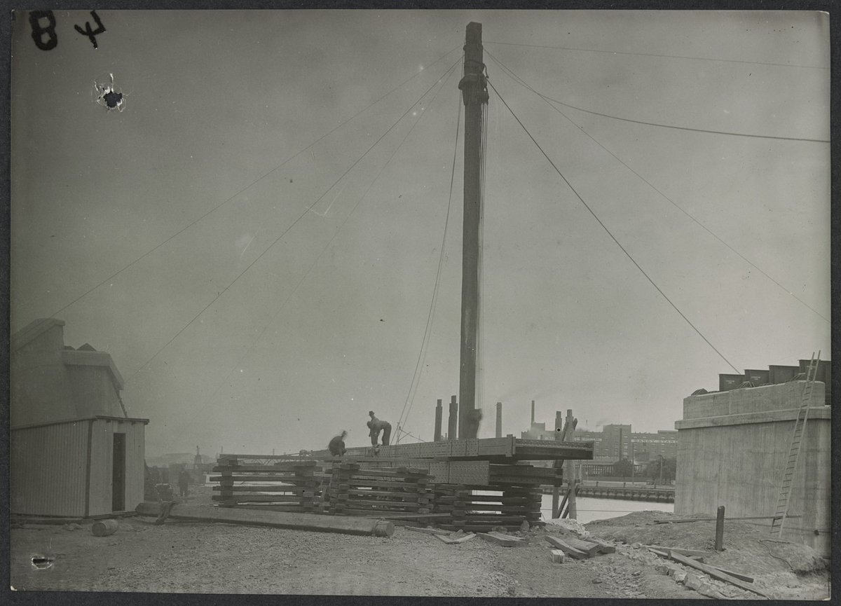 South Kensington to West Footscray, bridge construction (1927)