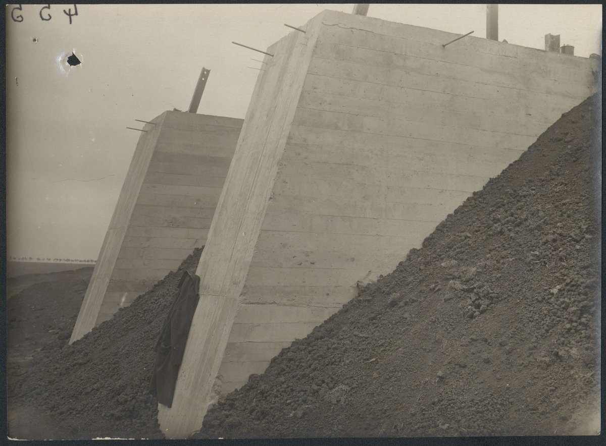 Albion to Broadmeadows - foundations for viaduct at Moonee Ponds Creek (1928)