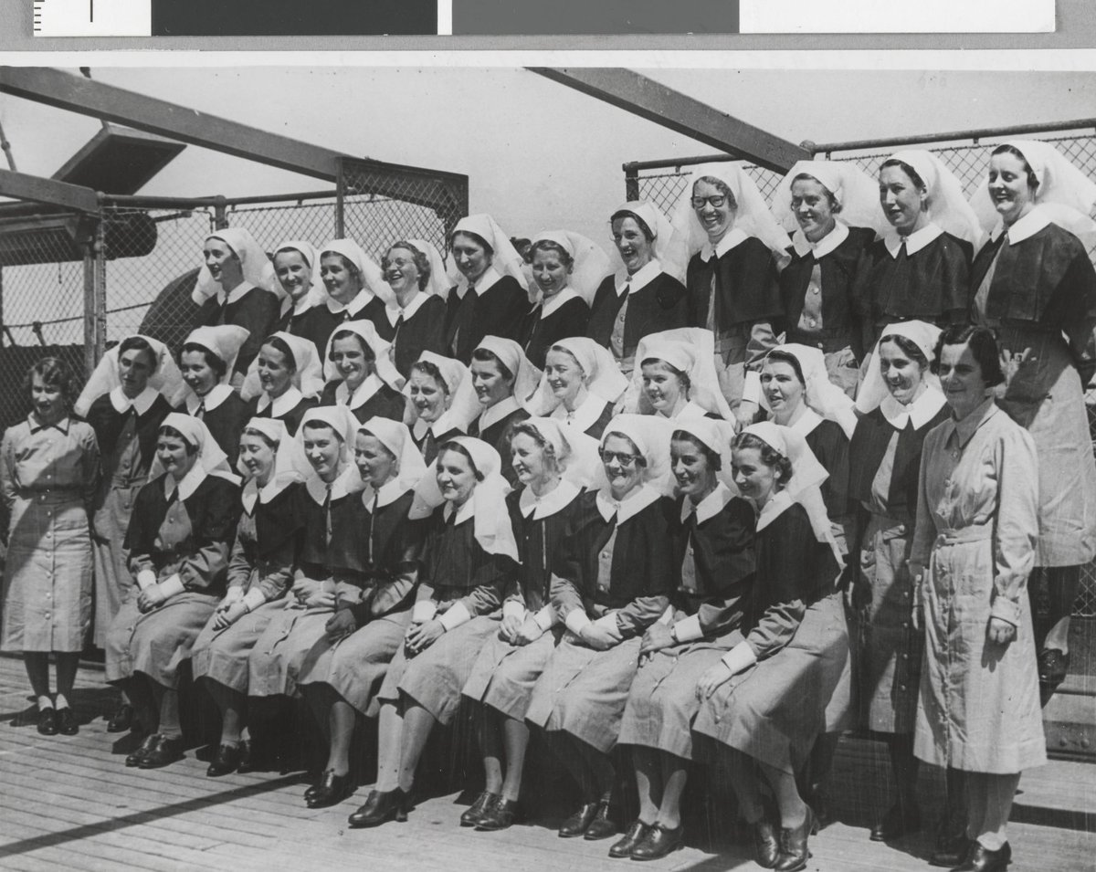 Nurses aboard their transport at Melbourne (1940)