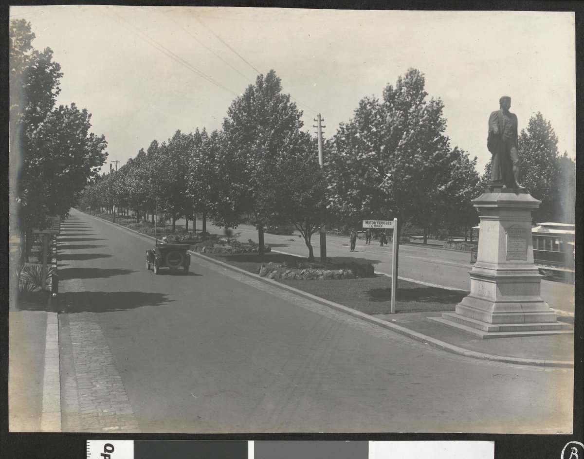 Leaving Melbourne by the St. Kilda Road, [Melbourne, Vic.], Melbourne City (1924–25)