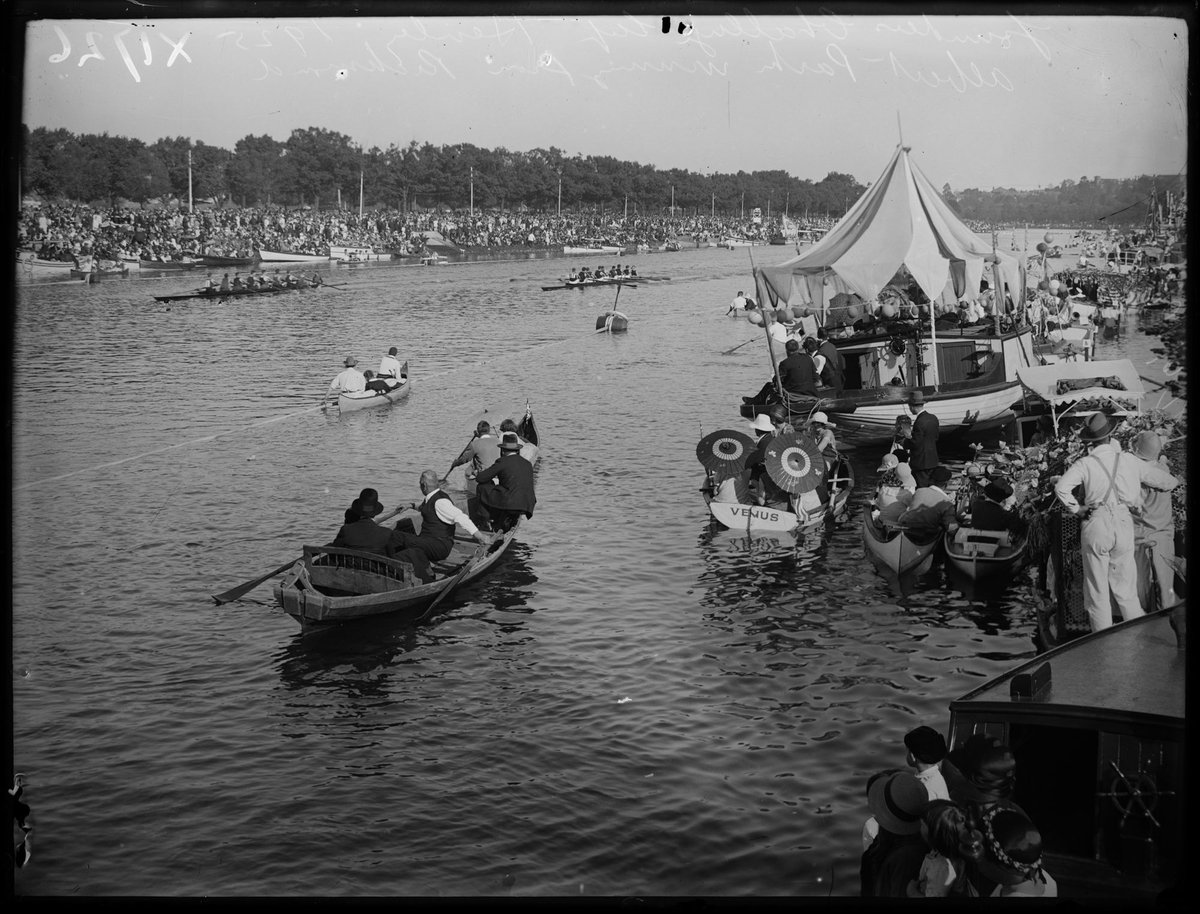 Founders Challenge Cup Henly 1925. Albert Park winning from Richmond 26/10/25