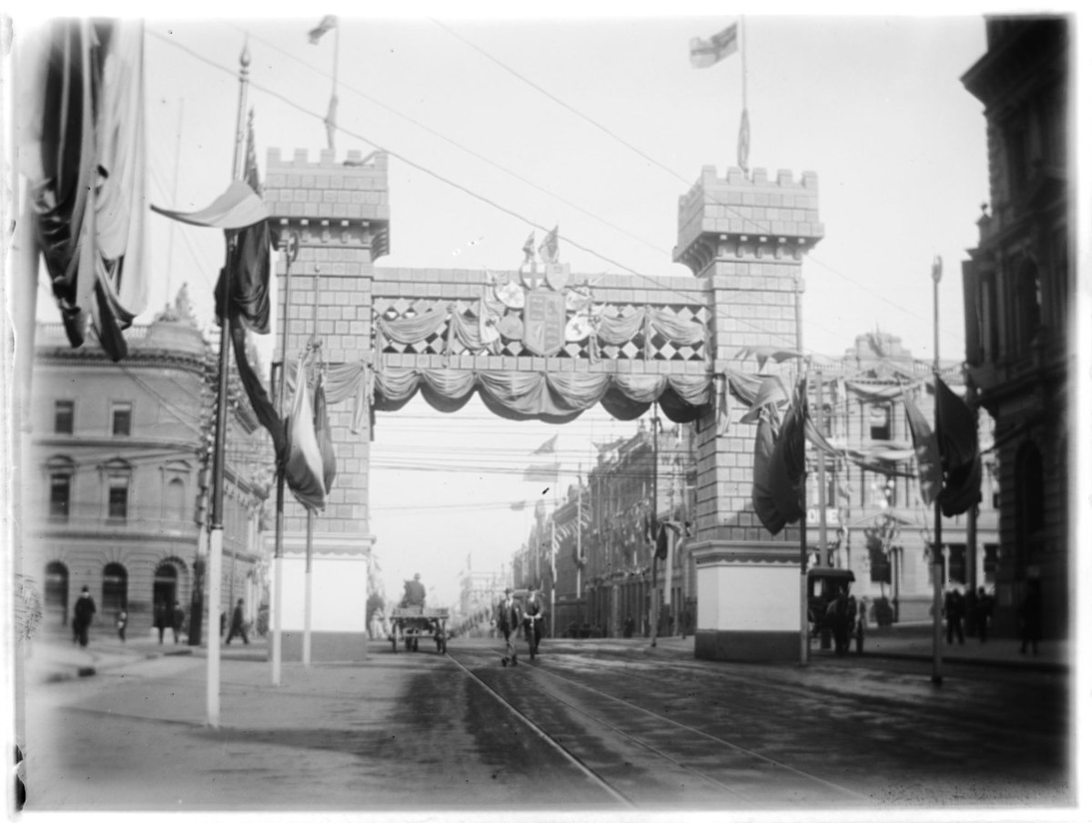 Commemorative Butter Arch across Collins Street, Melbourne, built for Commonwealth celebrations in 1901, Melbourne City (c. 1901)