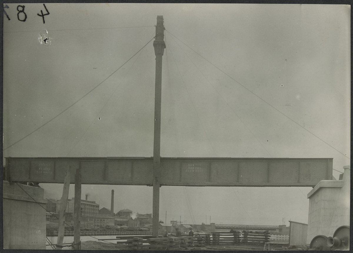 South Kensington to West Footscray, bridge construction (1927)