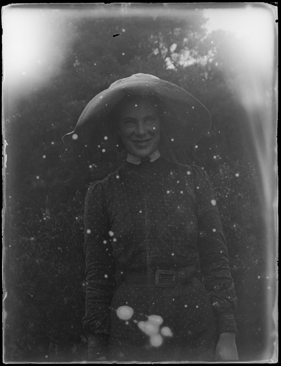 Mary in garden, Ivanhoe, [Sorrento, Vic.] (c. 1912)