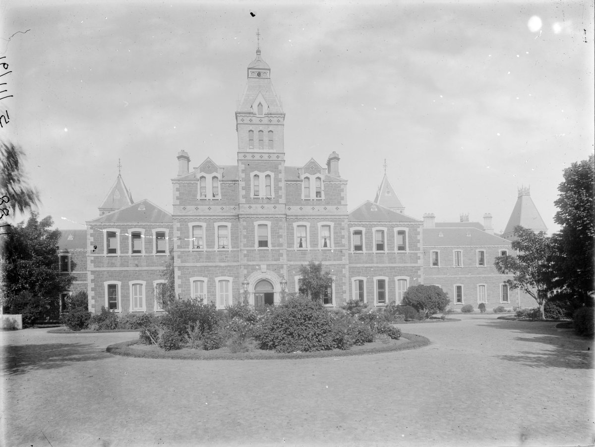 Ormond Hall, exterior of Royal Victorian Institute for the Blind, Prahran (1891)