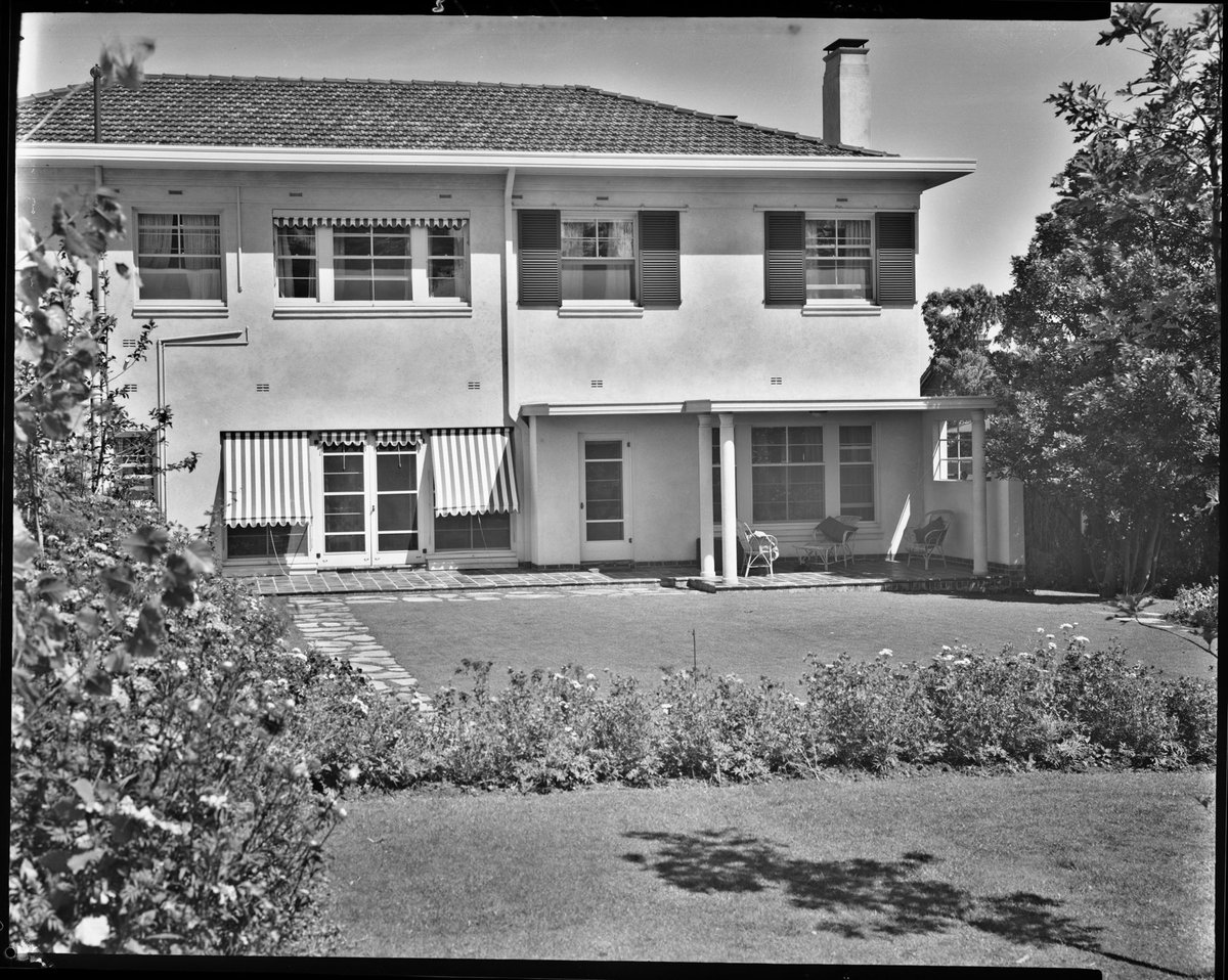 [Exterior view of apartments in Toorak] (1930s)