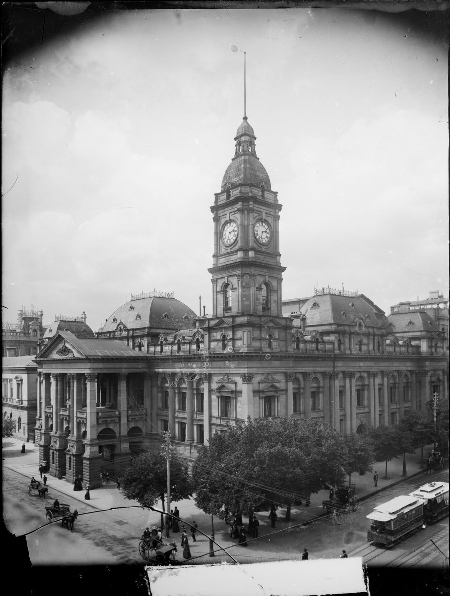 [Elevated view of Melbourne Town Hall], Melbourne City (1890–1914)