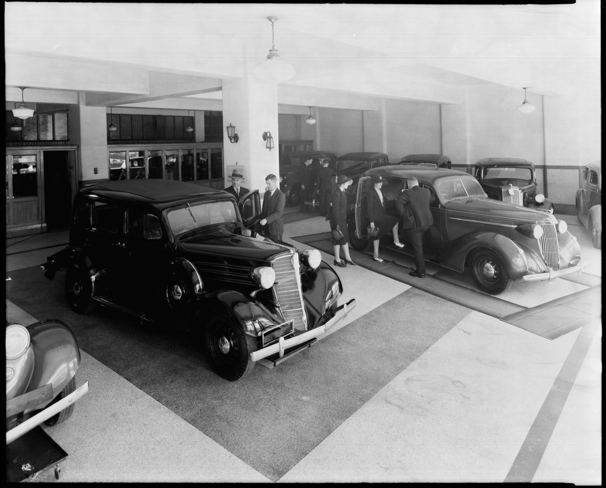 Exterior and interior views of Nash Cars, Rickard Bros., Elizabeth Street, Melbourne, Melbourne City (1930–49)
