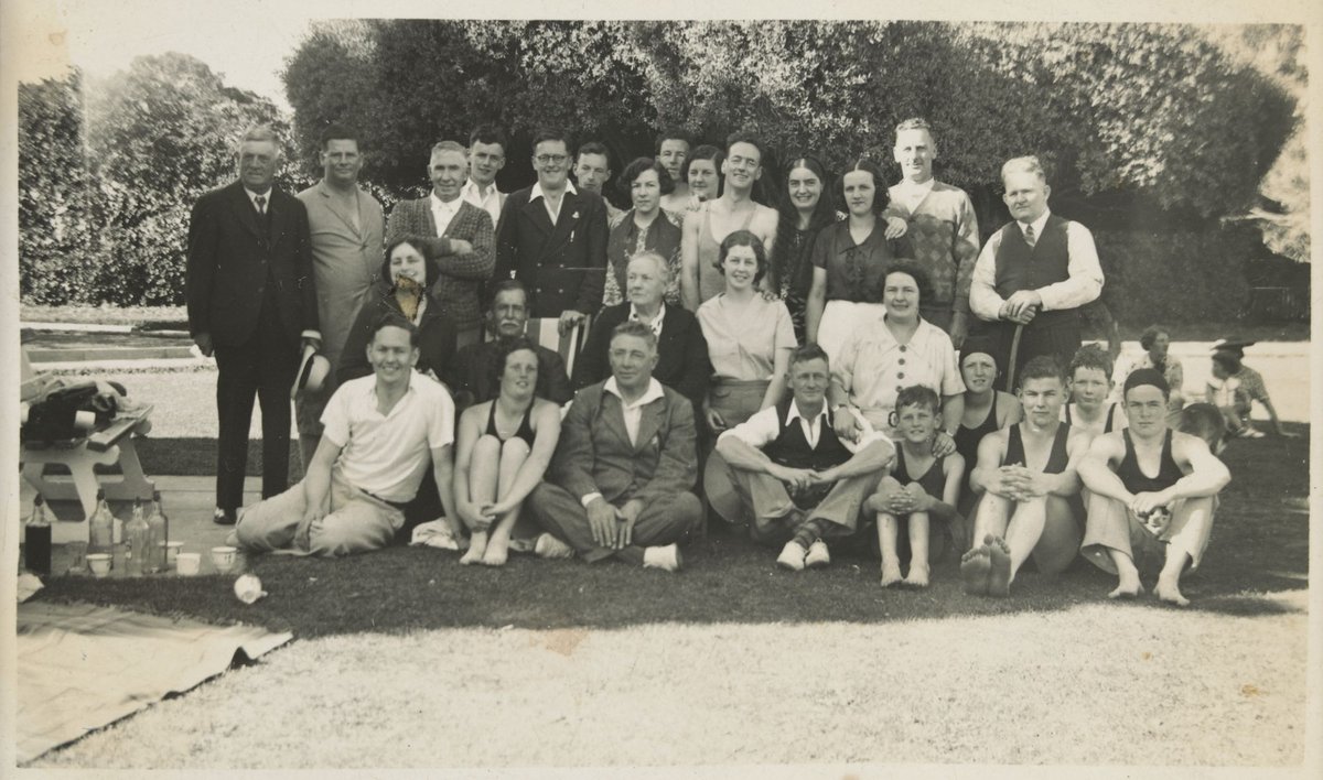 Brighton, [Bryant & May picnic at swimming pool] (1937)