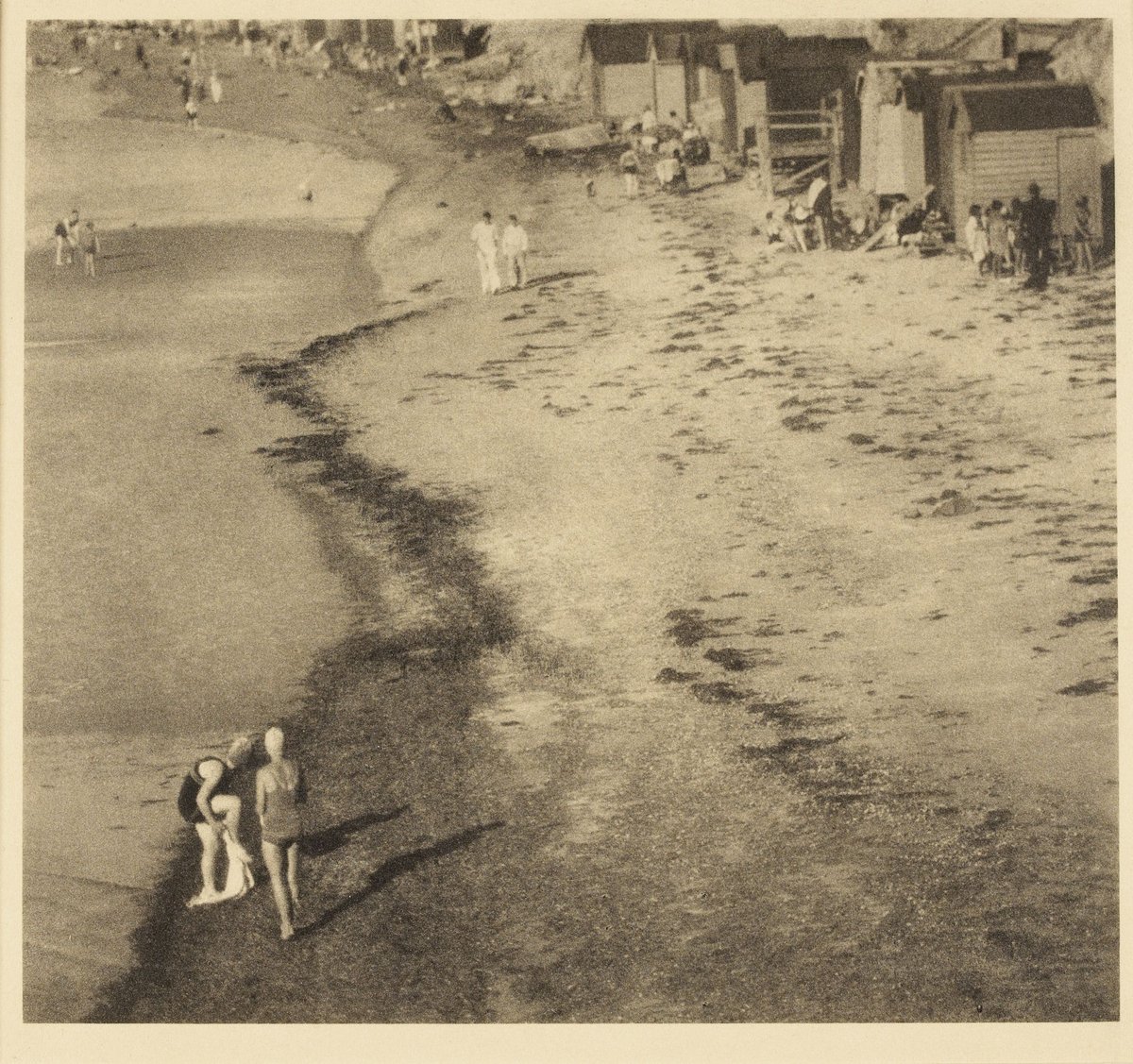 Bathers on Black Rock beach (1931–40)