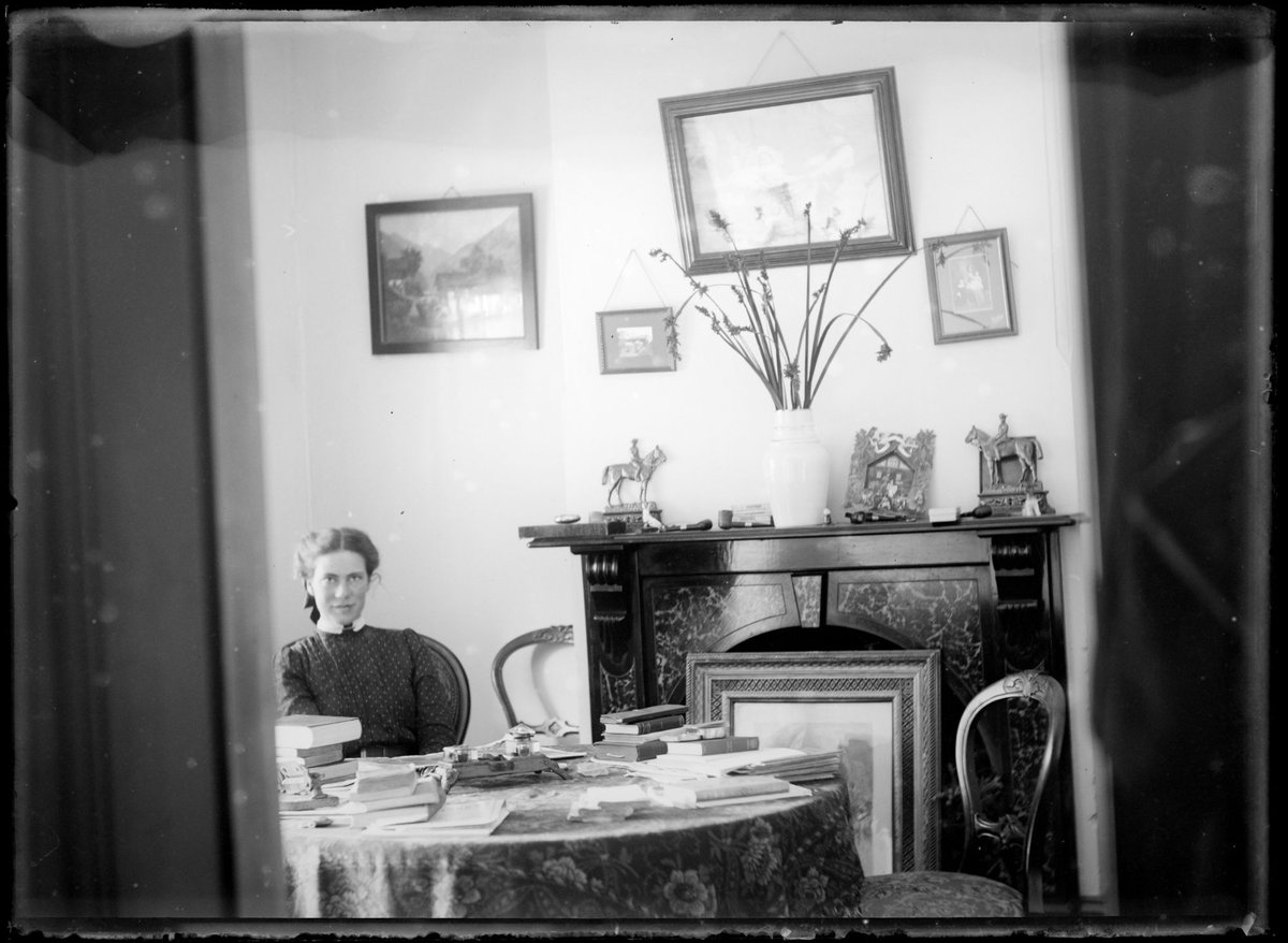 Mary [Wardell] in room, Ivanhoe, [Sorrento, Vic.] (c. 1912)