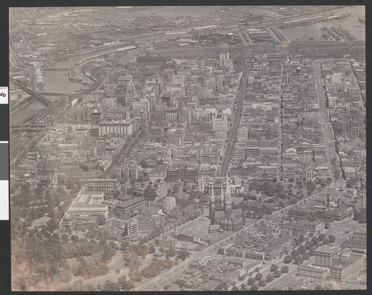 [Aerial view of Melbourne], East Melbourne (1930–50)
