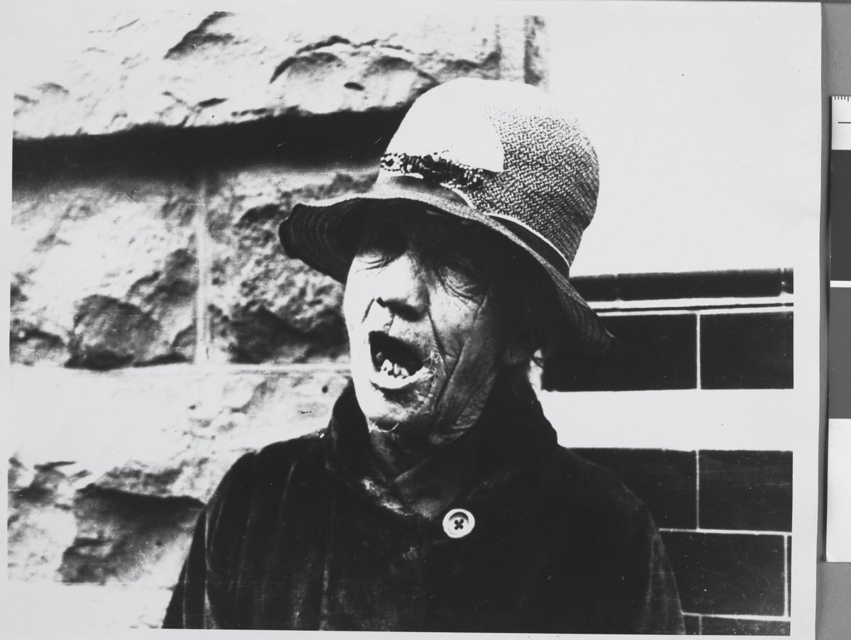 Street characters : A series of photographs taken of Melbourne street personalities, about 1930