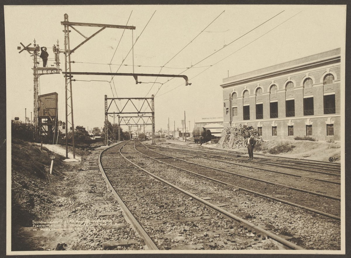 Sectioning point at Newmarket Substation, Flemington Line (1916)