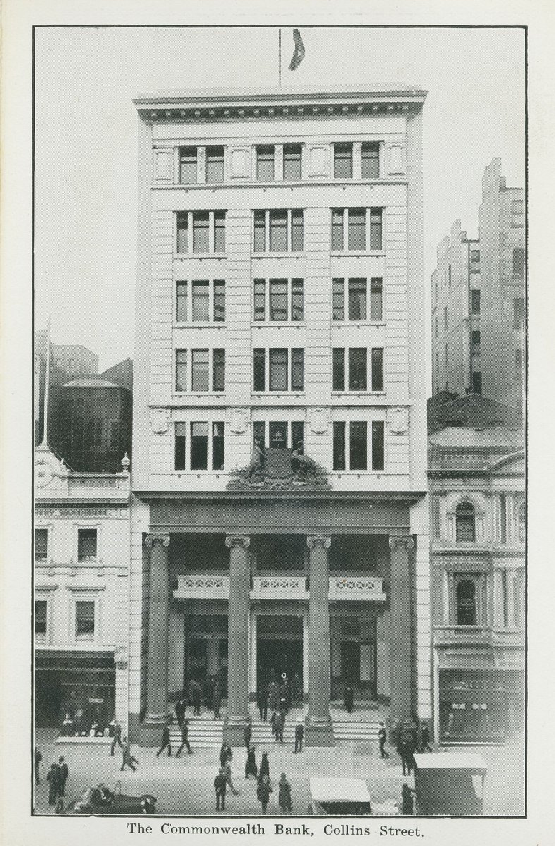 Folding souvenir of Melbourne, 17 artistic, up-to-date views of public buildings (series no. 4) (1920s)
