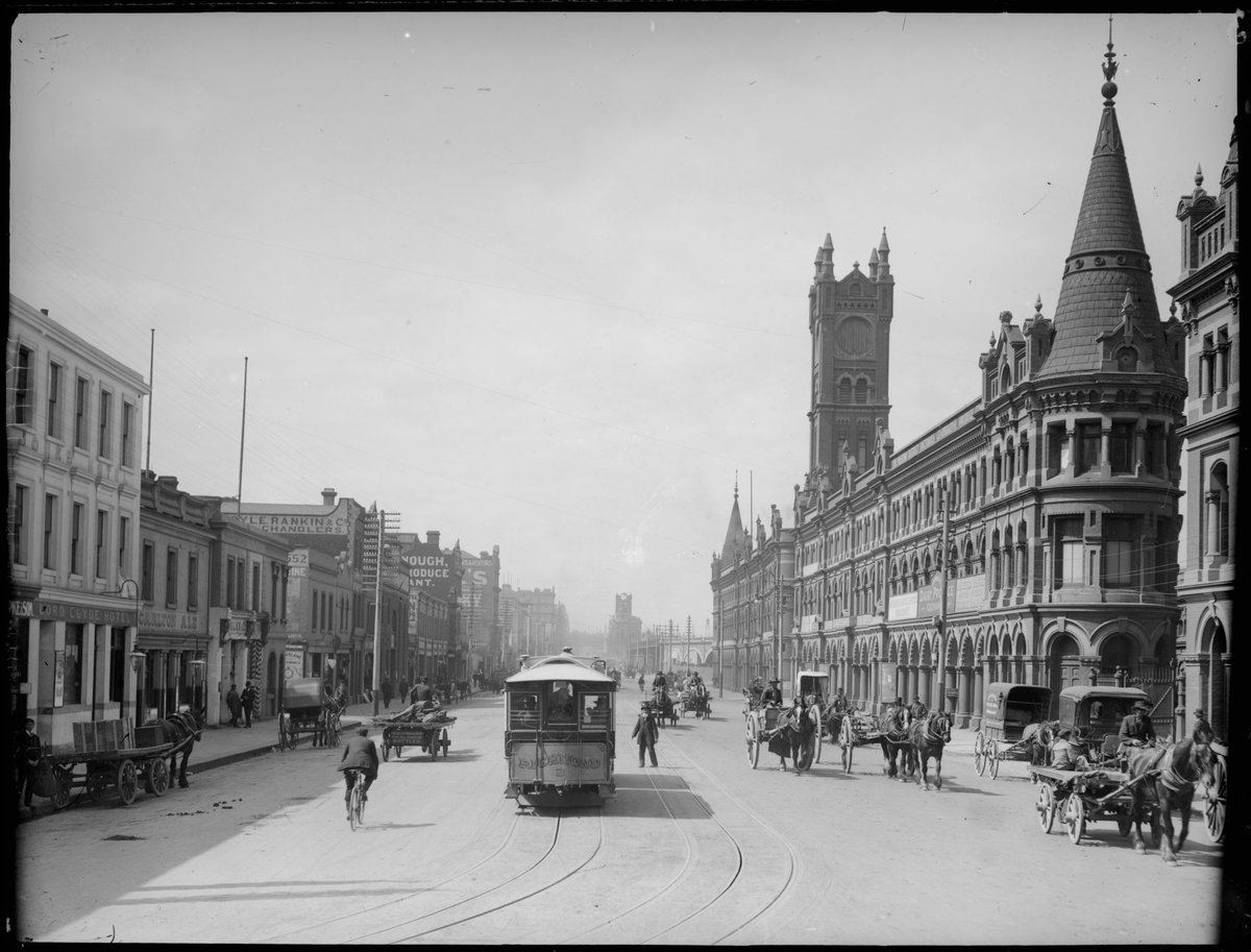 [Flinders Street with old fish market], Melbourne City (1910–14)