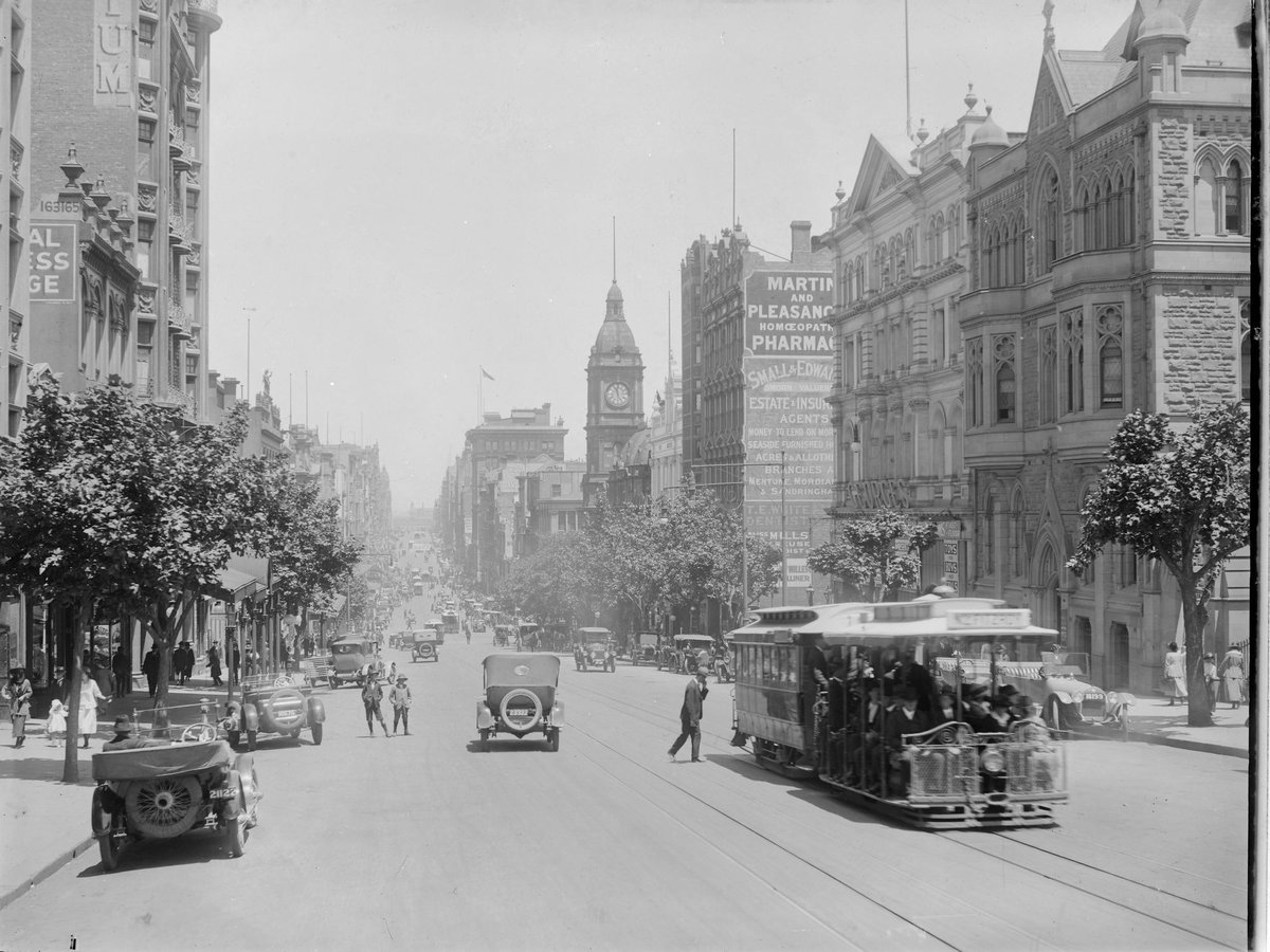 Collins Street, Melbourne, viewed from near Russell Street, looking towards Spencer Street, Melbourne City (1910–20)