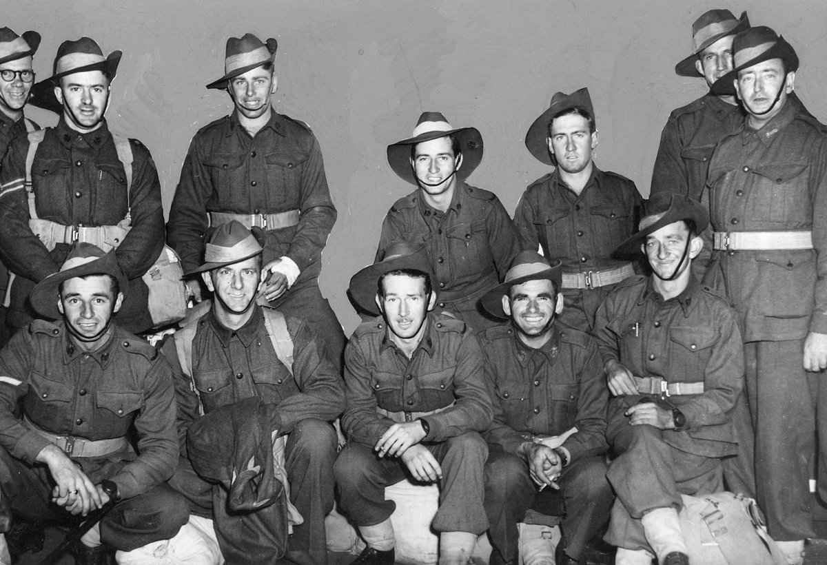 Troops from Middle East arrive at Spencer Street, Melbourne, Melbourne City (c. 1942)