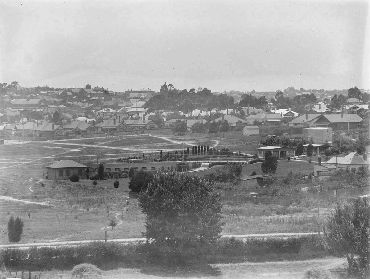 View over Camberwell Swimming Pool, looking north c1930s (1927–59)
