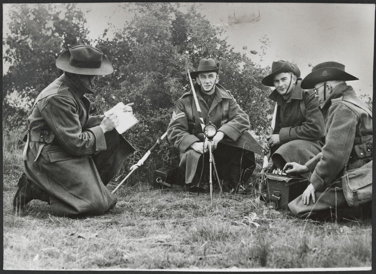 Signallers in action, Braybrook (c. 1942)